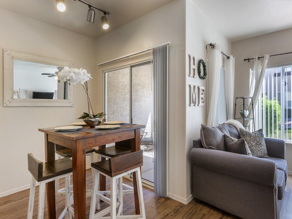 Canyon Ridge Apartments photo 3